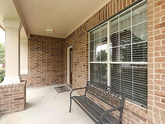 Charming front porch entry.