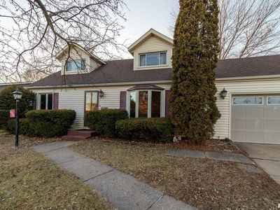4030 18th St, Bettendorf, IA, 52722