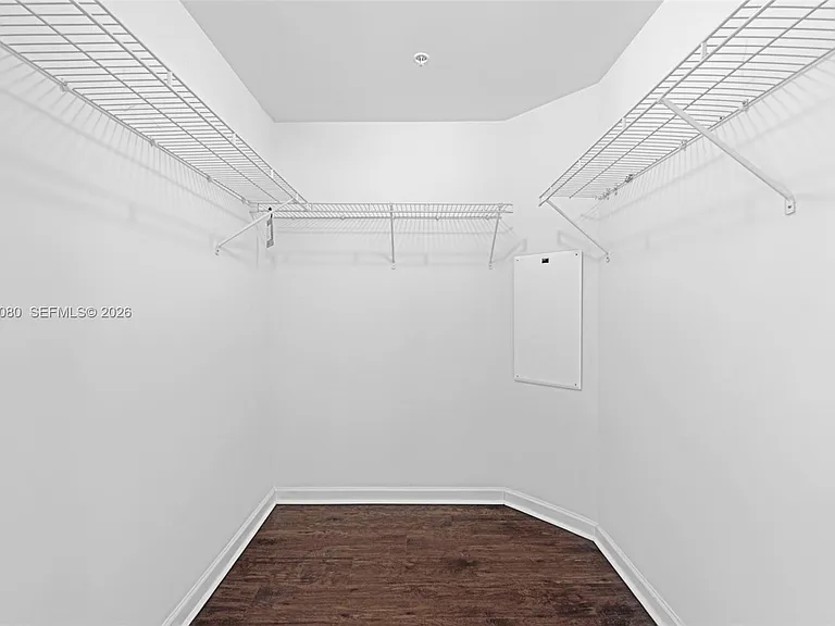 7910 Harbor Island Dr #402 — Photo 18