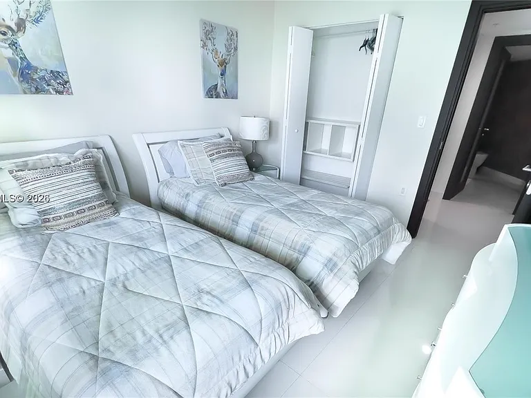 200 Sunny Isles Blvd #21205 — Photo 17