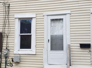 303 Hills Pl, Trenton, NJ