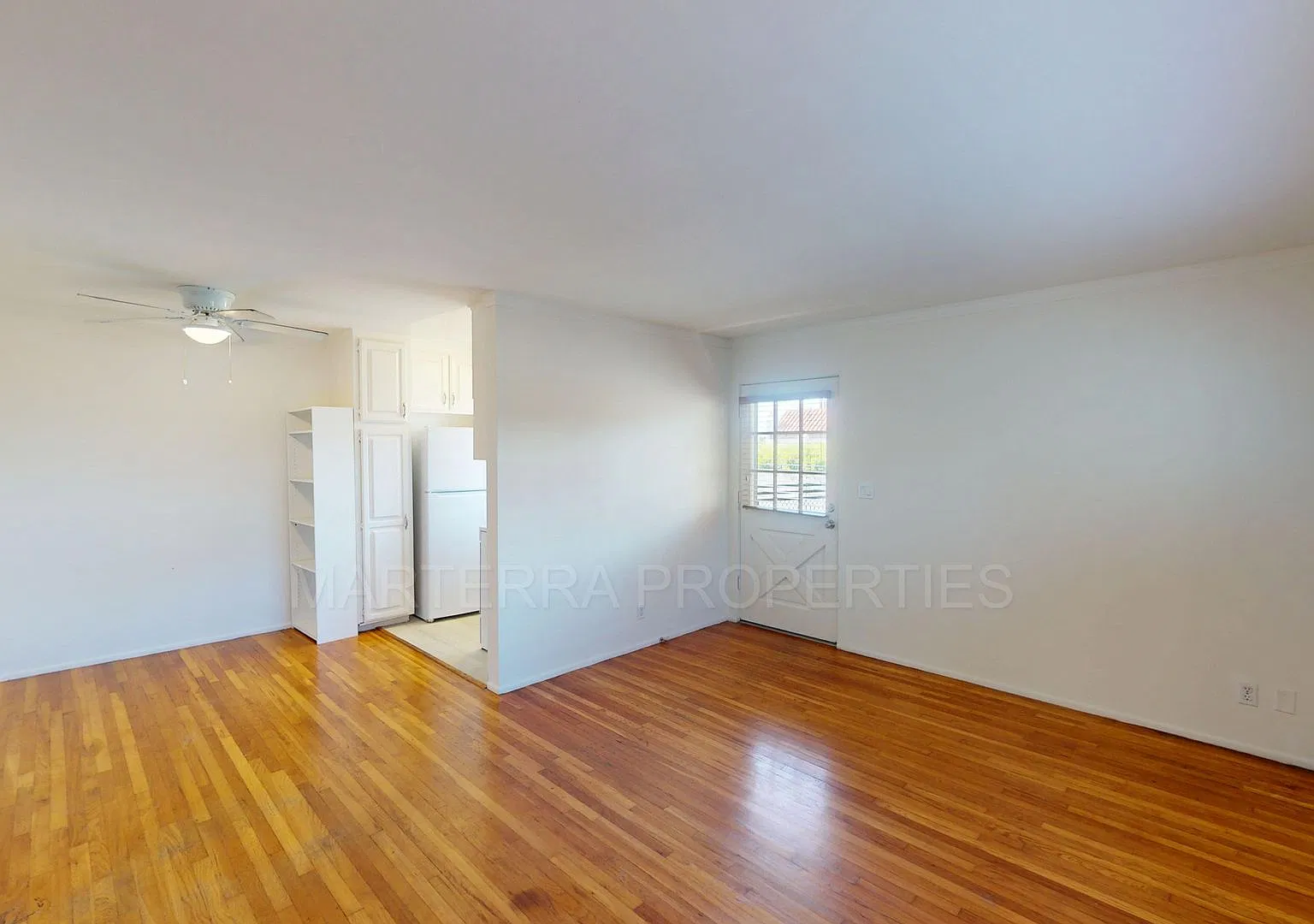 464 Park Ave — Photo 3