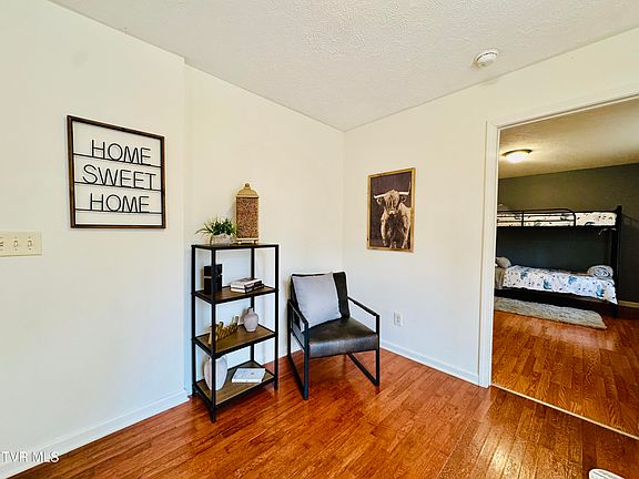 5th image of 474 Long Hollow Rd