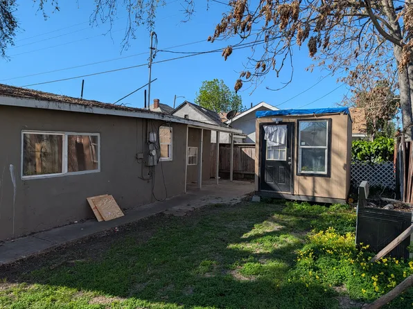 1227 Hiawatha Ave #B, Stockton, CA 95205