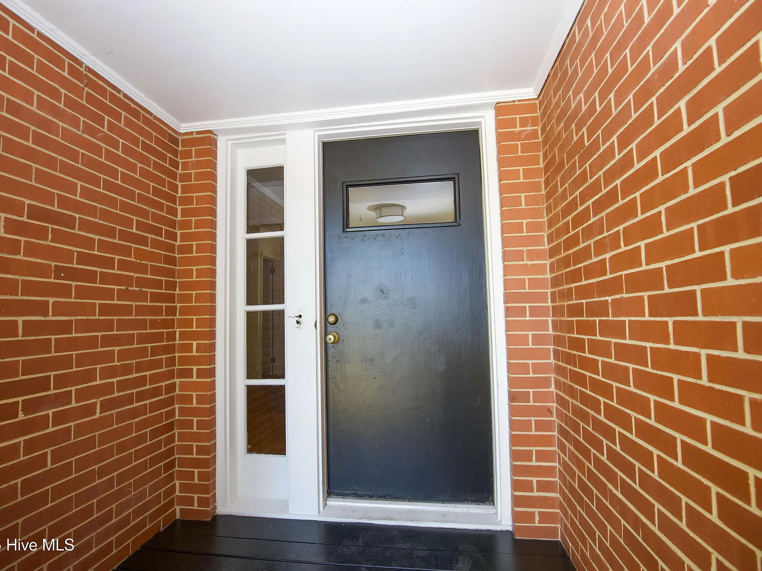 3 bed, 3.0 bath, $2,800 — Photo 3