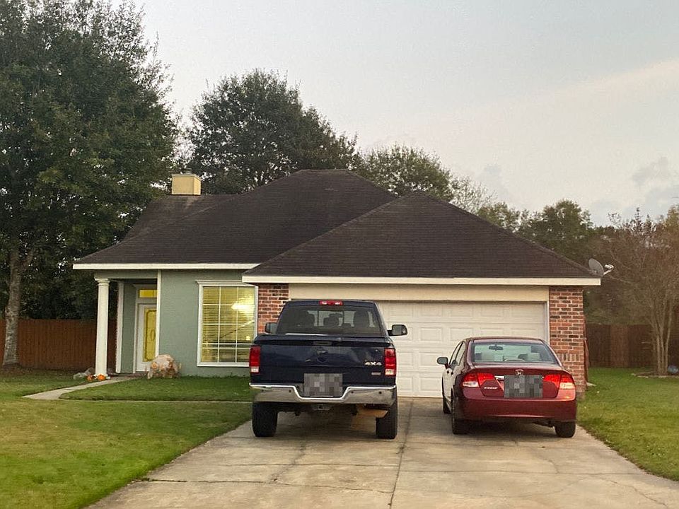 1st image of 136 Windermere Cir