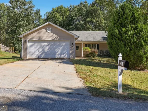 201 Wood Springs Ln, Mount Airy, GA 30563