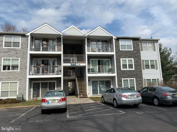 10 Juniper Way, Hamilton, NJ 08619