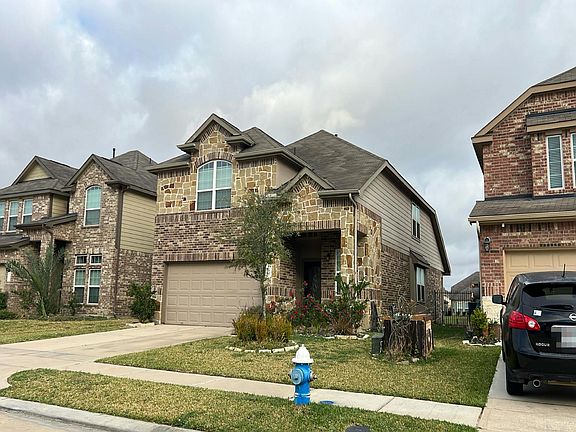 2nd image of 24618 Puccini Pl