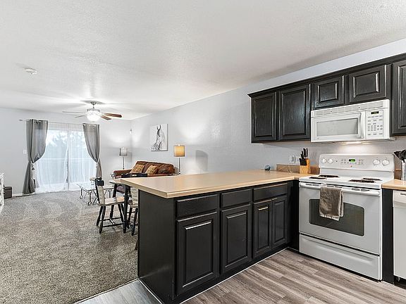 5th image of 1205 Newfoundland Dr