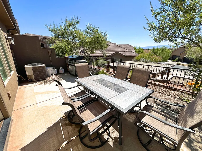 N Coral Ridge Dr — Photo 34