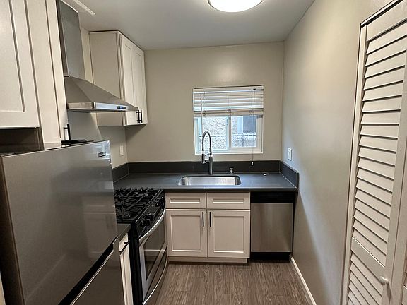 5th image of 12441 Gilmore Ave APT 1