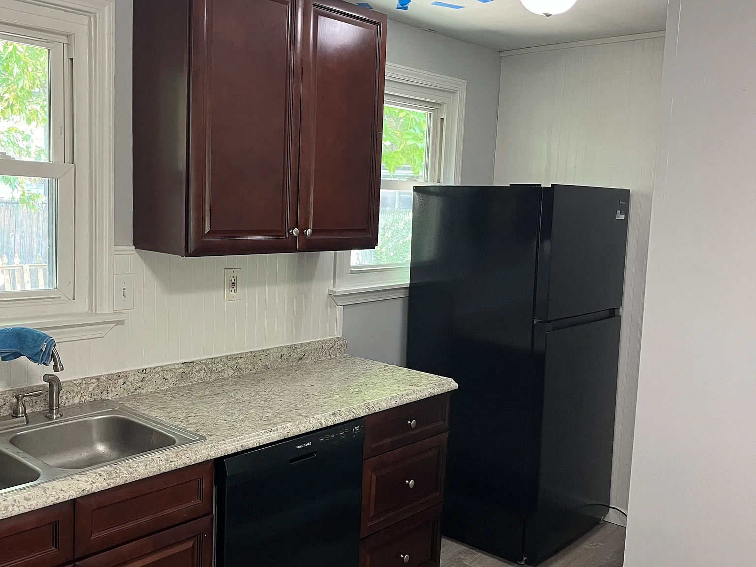 2 bed, 1000 sqft, $1,100 — Photo 3