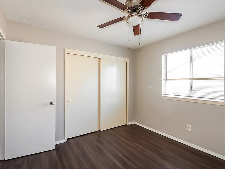 13916 Bonnercrest Dr — Photo 16