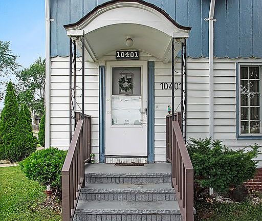2nd image of 10401 Grace Ave