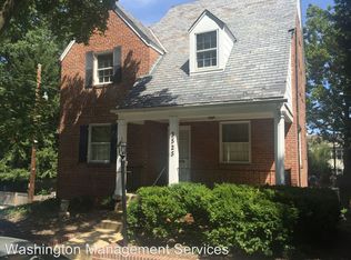 3525 30th St NW, Washington, DC 20008
