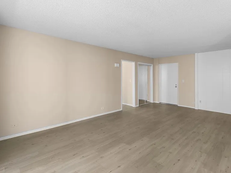 11677-11683 Goshen Ave. Los Angeles CA 90049 — Photo 5