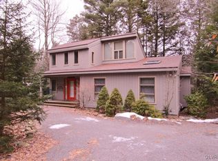 213 Tanglewood Dr, Pocono Pines, PA