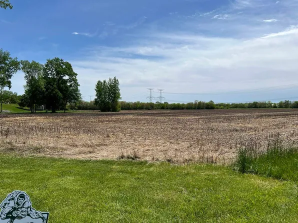 1200 N Broadway St, Coal City, IL 60416