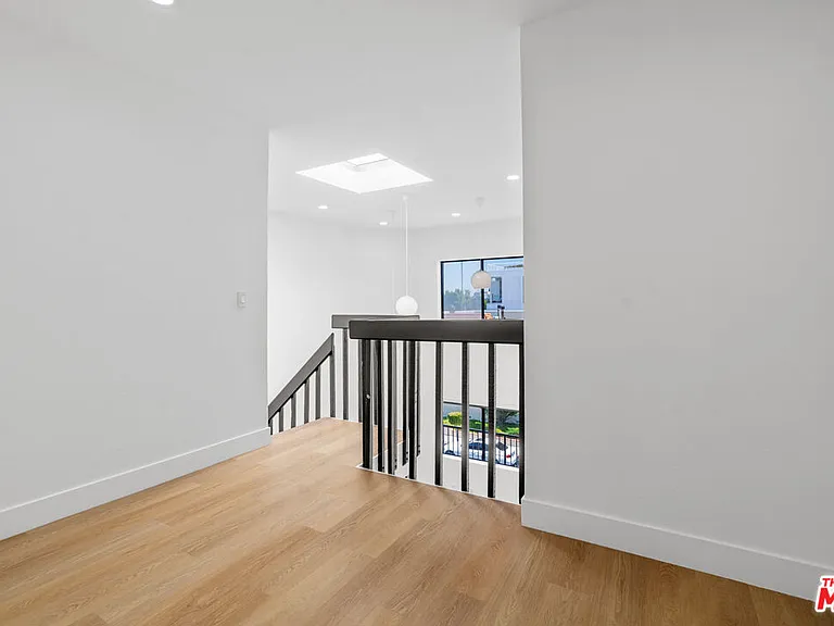 3939 Moore St #204 — Photo 27