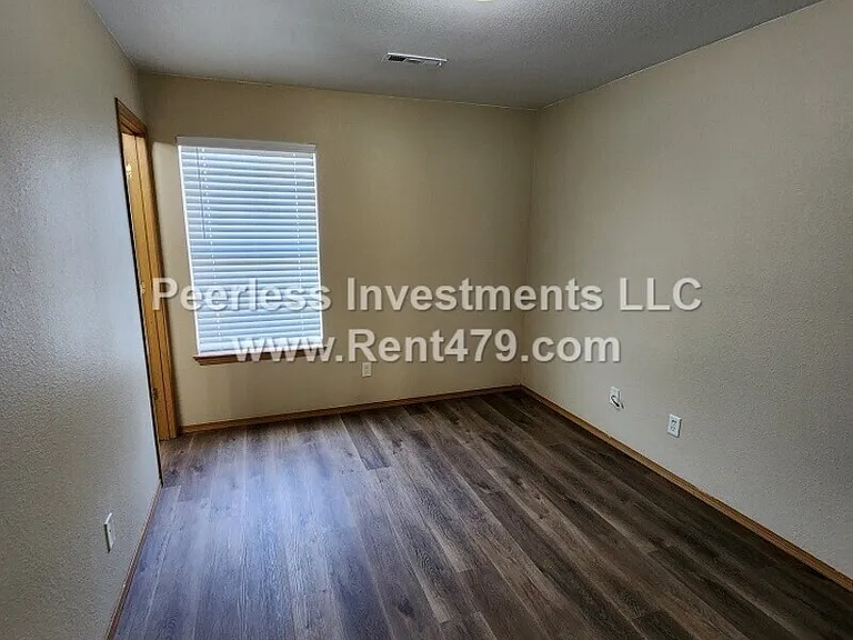 844A Lariat St — Photo 20