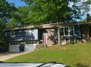 811 High Dr, Excelsior Springs, MO 64024