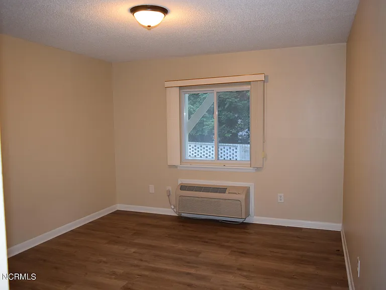 15 McLean Rd #1 — Photo 6