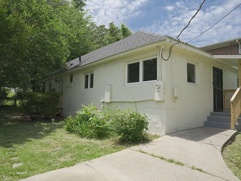 407 Green Springs Ave S — Photo 2