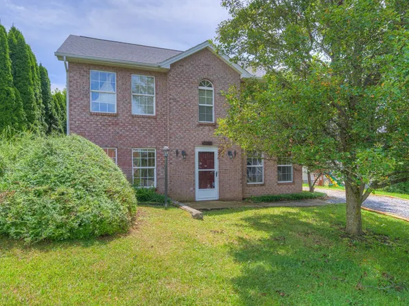 250 Sequoia Cir NW, Christiansburg, VA 24073