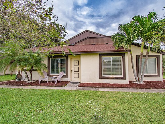 2nd image of 5320 Bosque Lane #86