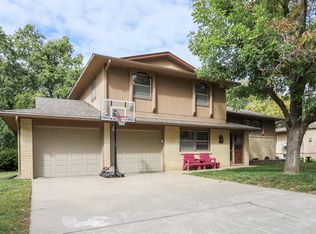 202 Wildwood Rd, Council Bluffs, IA 51503