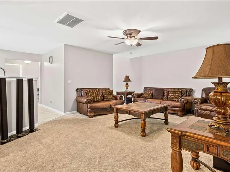 7155 Laurel Creek Dr — Photo 6
