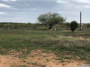 1170 Atascosa County Road 101, Floresville, TX 78114