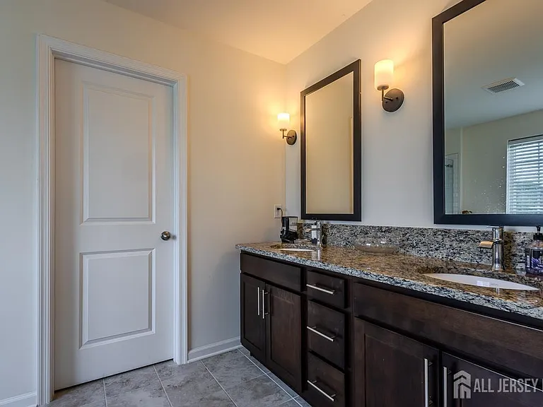 3305 Charleston Dr — Photo 18