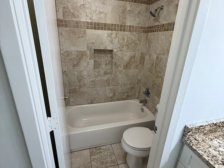 206 Warm Springs Cir — Photo 11