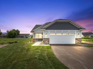 7330 Kahl Cir NE, Otsego, MN 55301