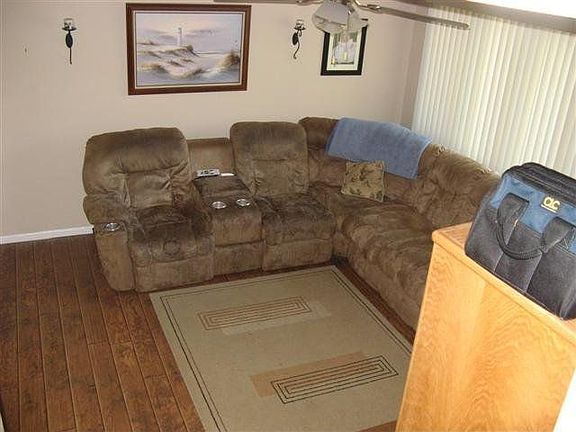 3rd image of 124 Claudius St