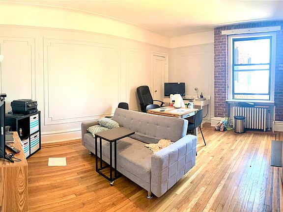 4th image of 30-15 33rd St #6T