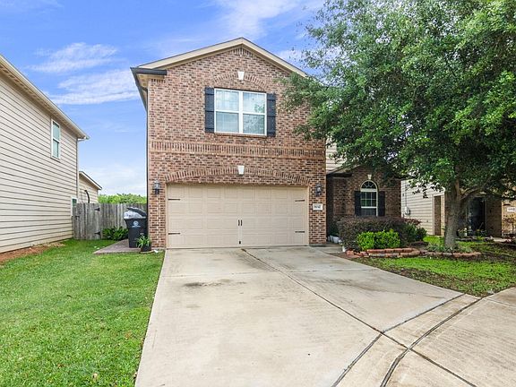 3rd image of 8047 Hall Oak Dr