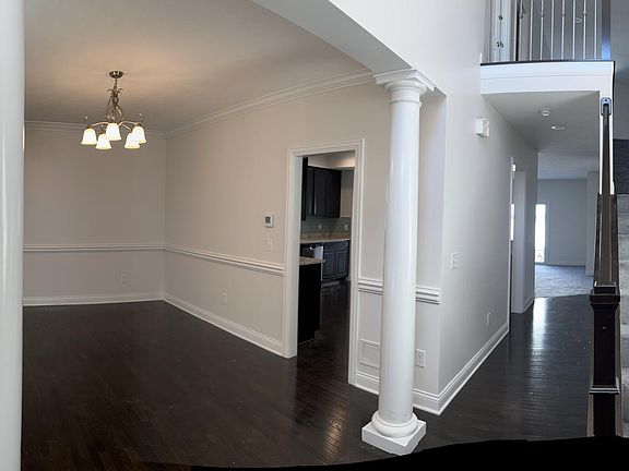 2nd image of 8020 Loomis Dr