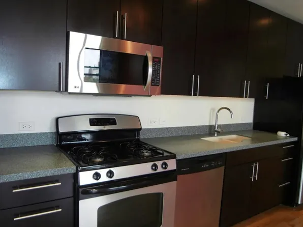 999 Willoughby Avenue image 1 of 10