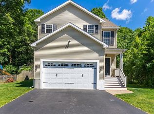 69 Southville Rd, Southborough, MA 01772