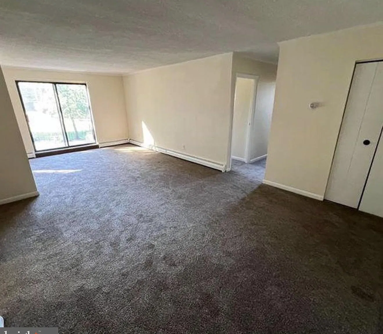 1575 W Street Rd — Photo 2