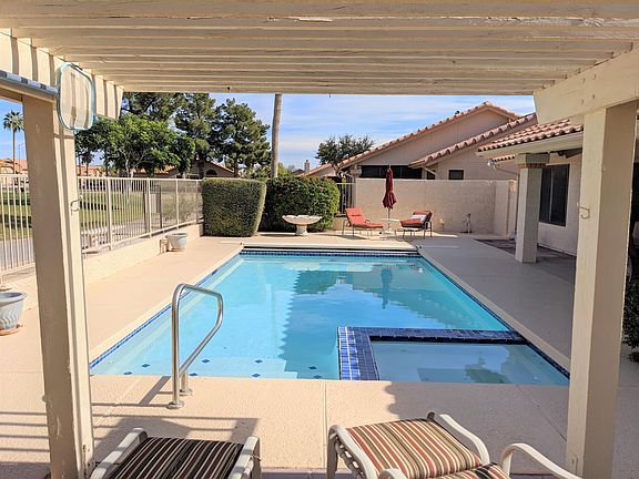 3rd image of 9208 W Kerry Ln