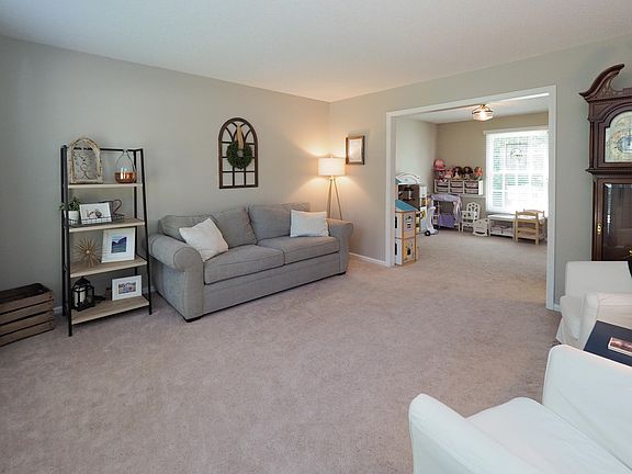 2211 Mansfield Ave-104