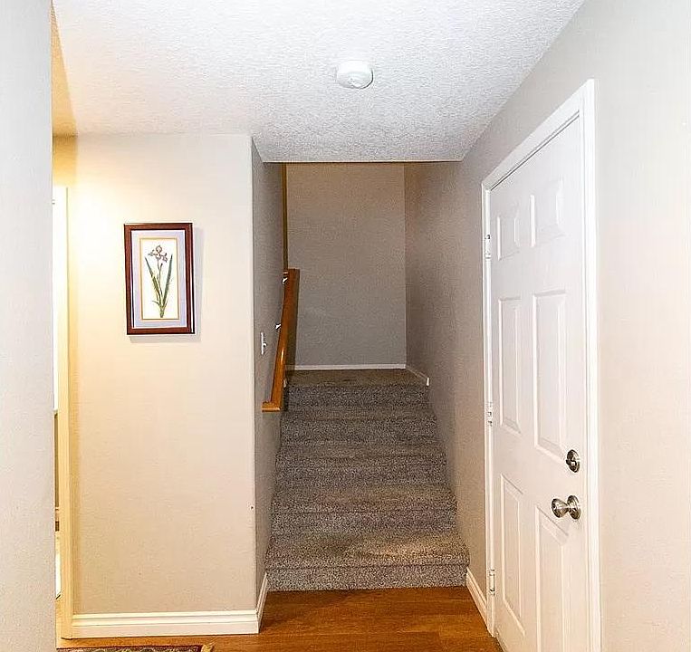 1st image of 11503 NE 32nd St