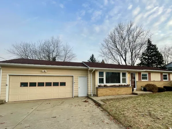 2914 Romence Rd, Portage, MI 49024