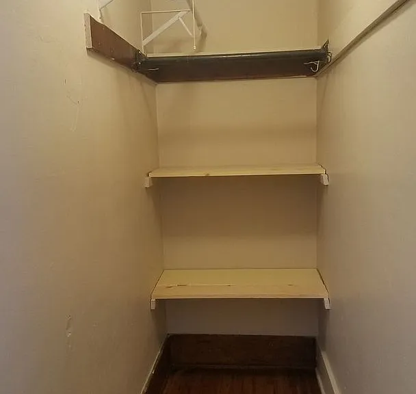 137 Nicholas St — Photo 9