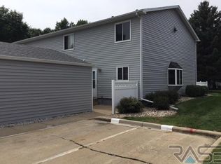 1001 S Bridgeport Pl #52, Sioux Falls, SD 57106