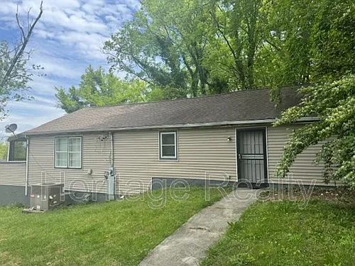2400 Center Ave Photo 1